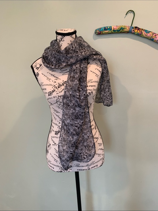 Accessories - Women’s Lightweight Semi-Sheer Black and Gray Botanical Floral Accessory Scarf